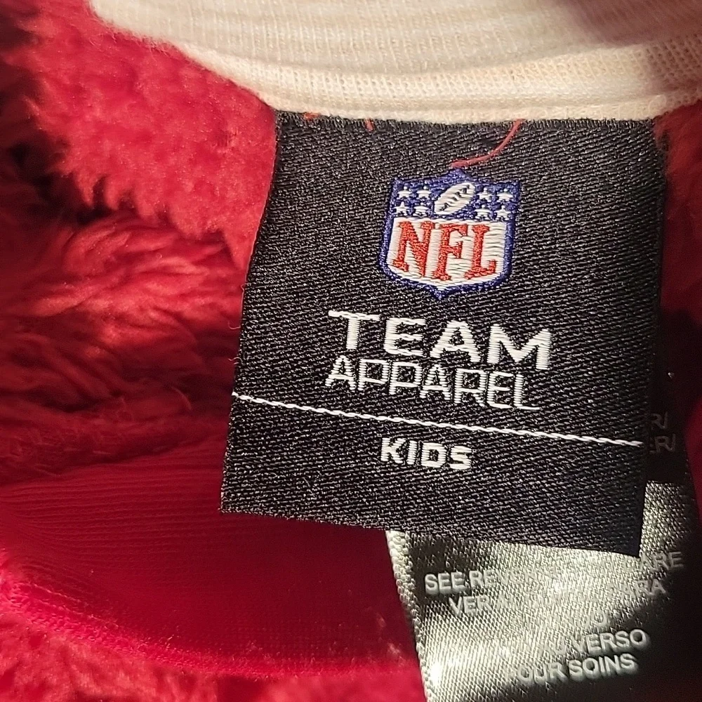 NFL team apparel